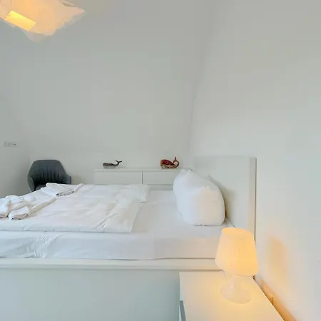 Strandstrasse 21 Achterwasserblick Apartmán Kolpinsee