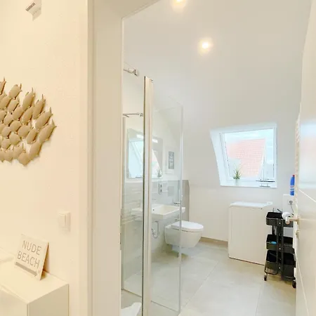 Strandstrasse 21 Achterwasserblick Apartmán Kolpinsee